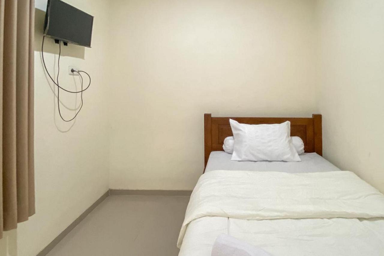 Nipa Guest House Near Universitas Widyagama Mitra Reddoorz Blimbing  Zewnętrze zdjęcie